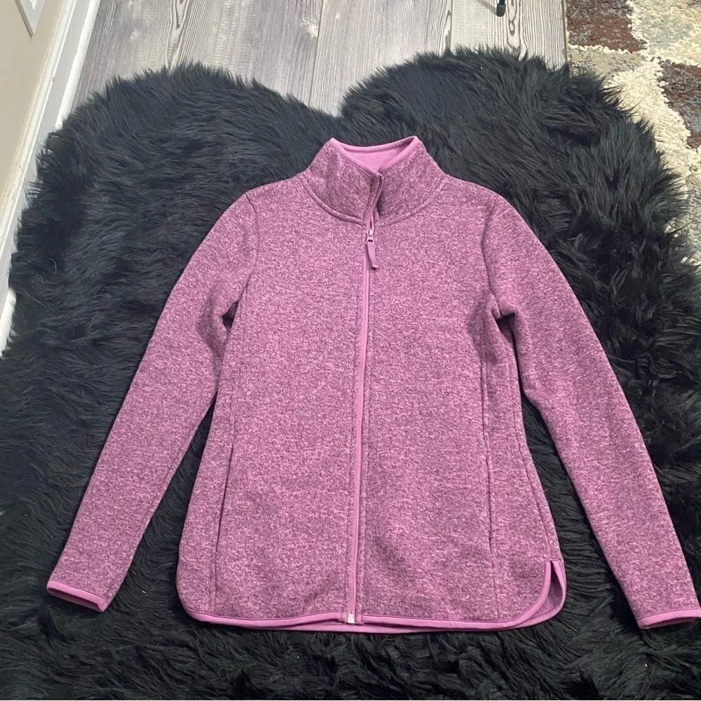 Dip ladies pink jacket size small.  Pockets, zip‎ closure athletic outdoor